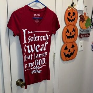 Warner Bros. Red & White Harry Potter SS Tee Size Small